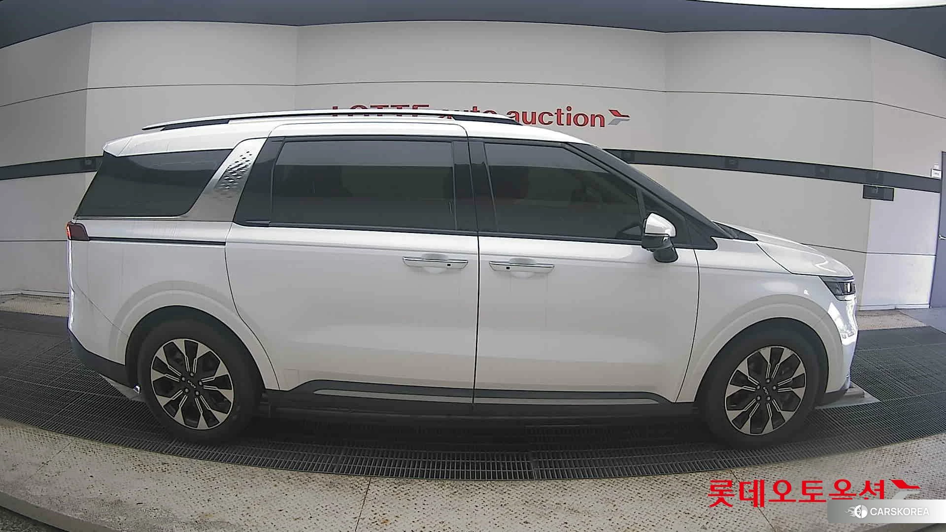 Kia Carnival id 4664316 из Кореи 23