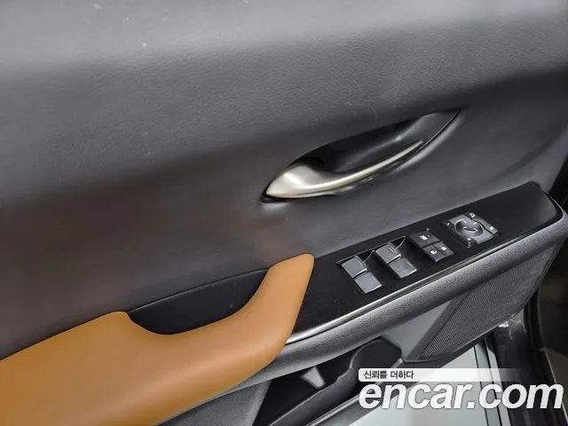 Lexus UX300e id 2678472 из Кореи 13