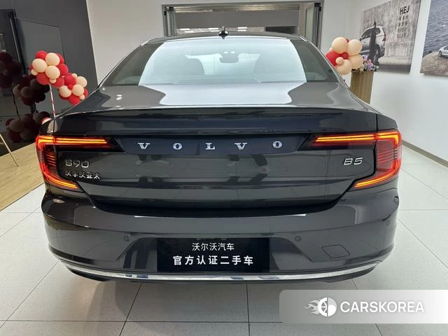 Volvo S90 2025 Темно-серый из Китая, фото 5