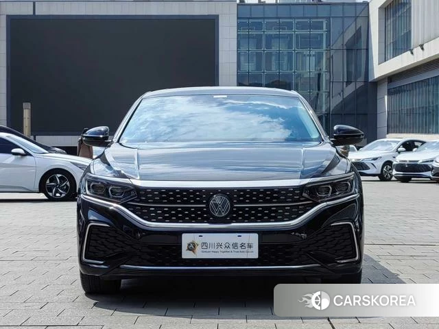 Volkswagen Passat id 4290530 из Китая 14