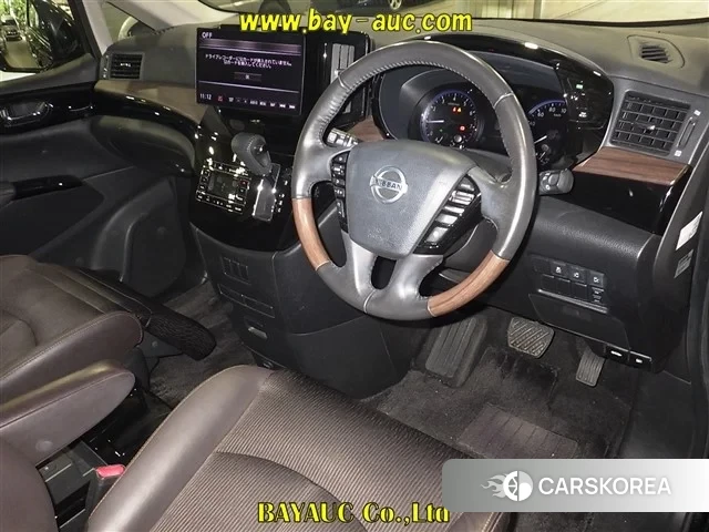 Nissan Elgrand 2021 из Японии, фото 3