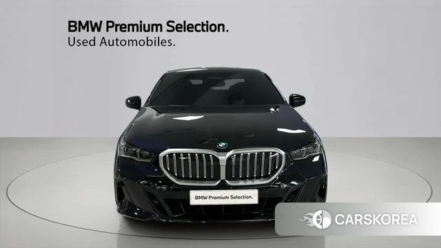 BMW 5 Series (G60) id 4432382 из Кореи 13
