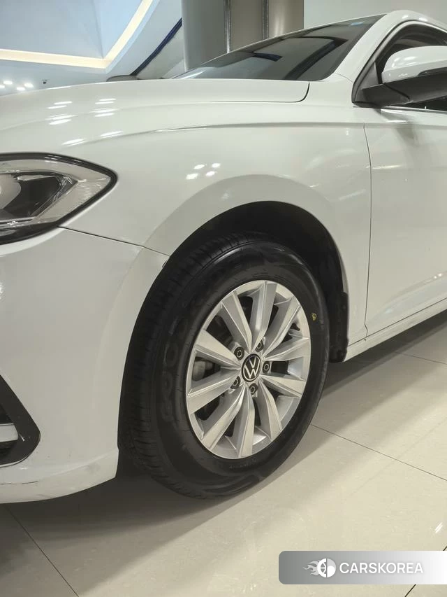Volkswagen Lavida 2023 Белый из Китая, фото 3
