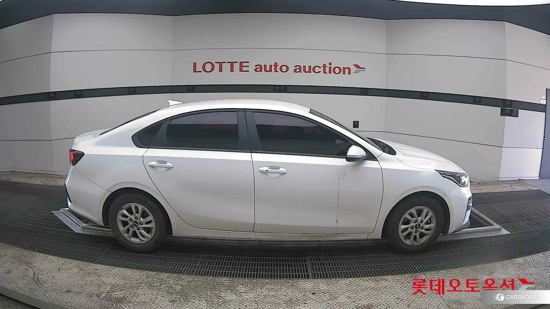 Kia K3 id 3882171 из Кореи 23