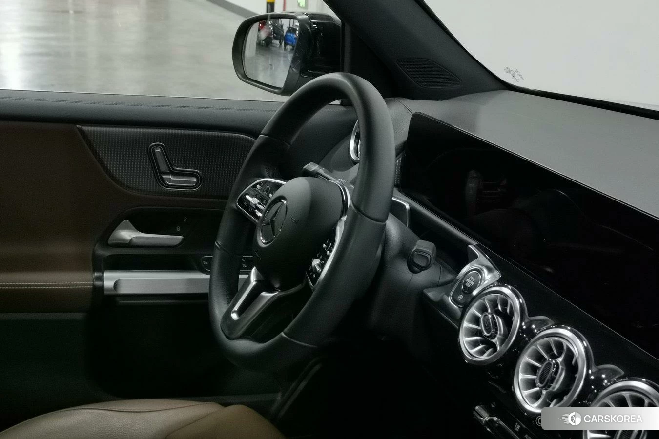 Mercedes-Benz GLB id 4479292 из Китая 17