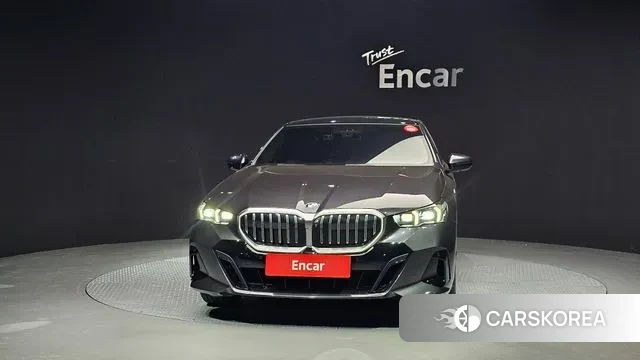 BMW 5 Series (G60) id 3544849 из Кореи 13