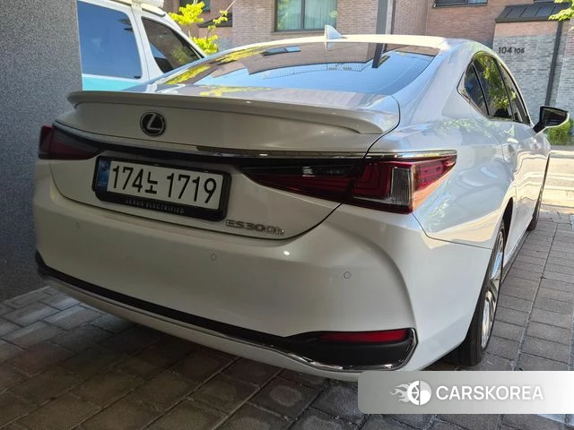 Lexus ES300h 7th generation id 4870639 из Кореи 11