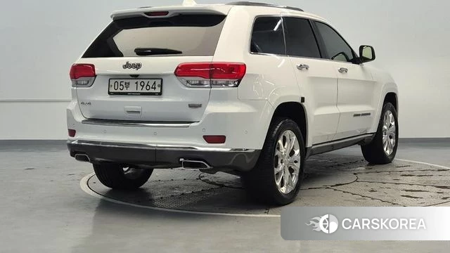 Jeep Grand Cherokee id 4304703 из Кореи 11
