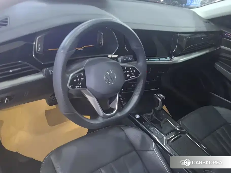 Volkswagen Passat id 4576651 из Китая 9