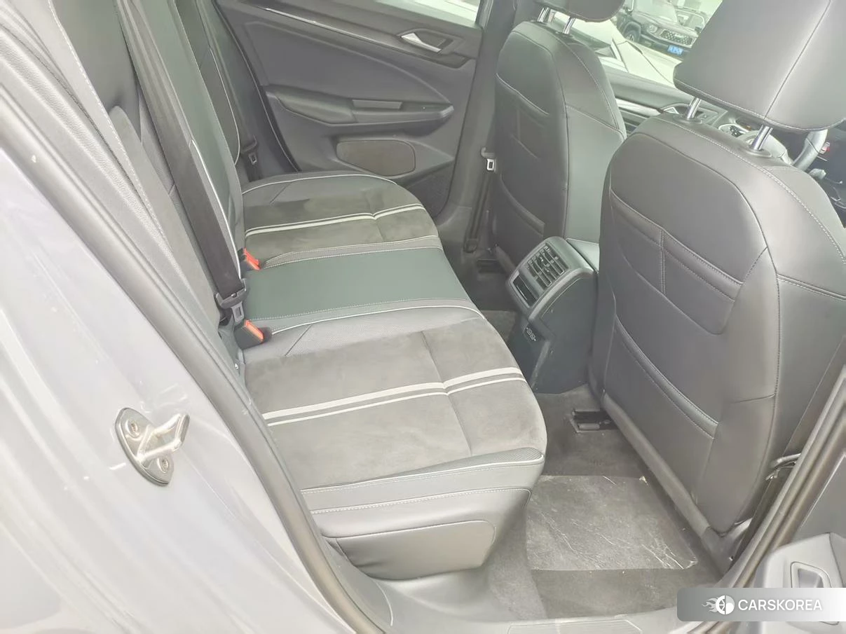 Volkswagen Golf id 4498968 из Китая 8