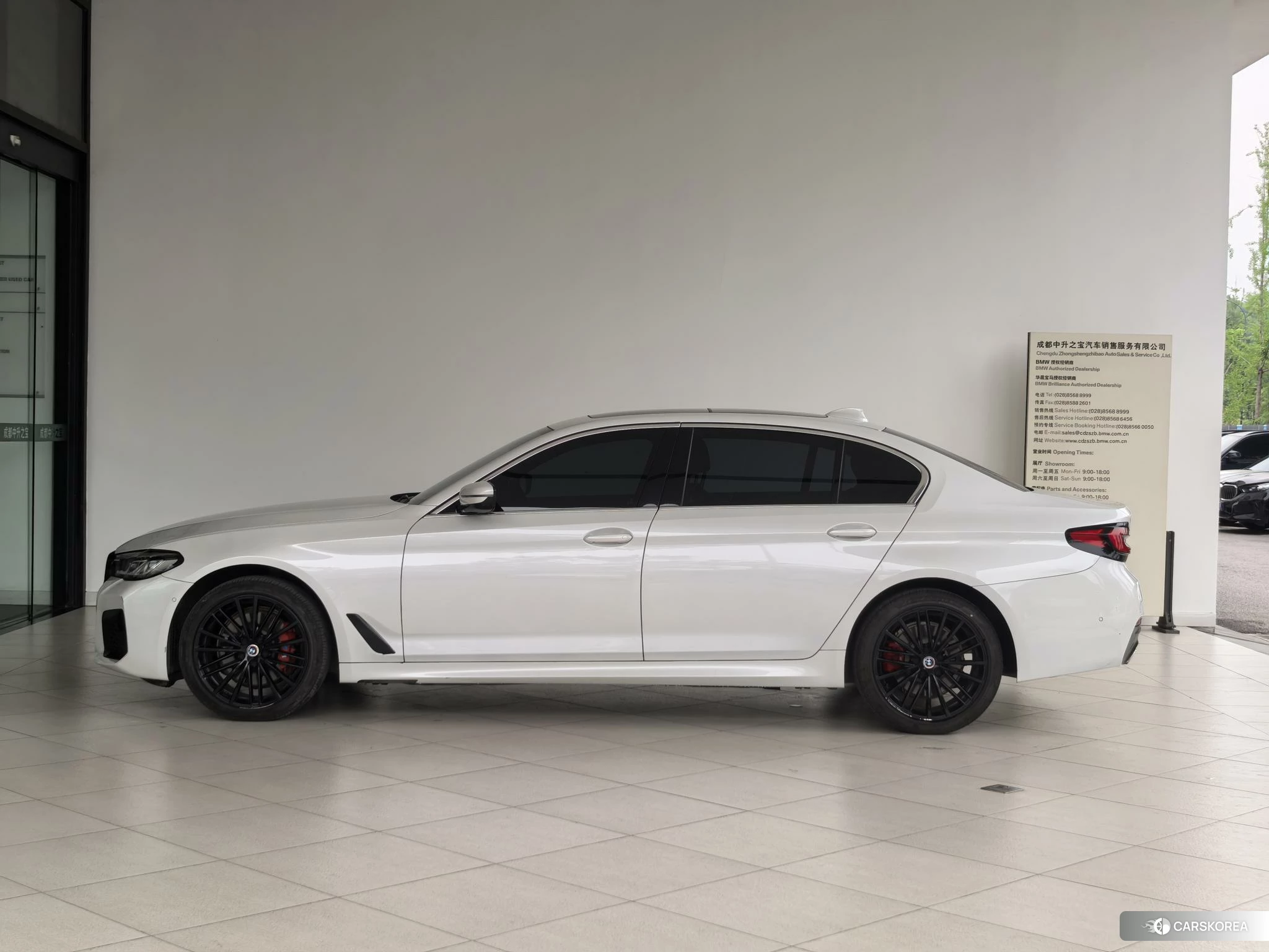 BMW 5 series 2020 Белый из Китая, фото 4