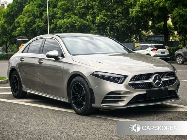Mercedes-Benz Class A 2019 Серебристо-серый из Китая, фото 5