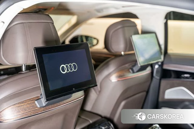 Audi A8 id 4261481 из Китая 16