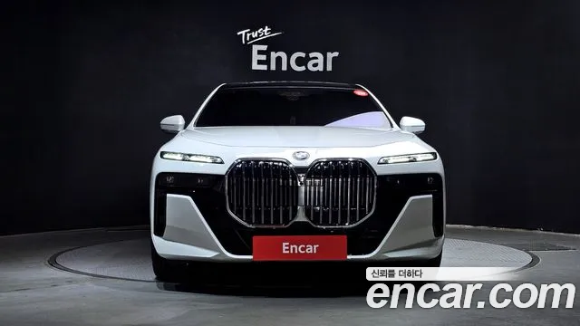 BMW 7 Series (G70) id 2609508 из Кореи 13