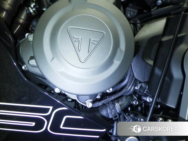 Engine photo