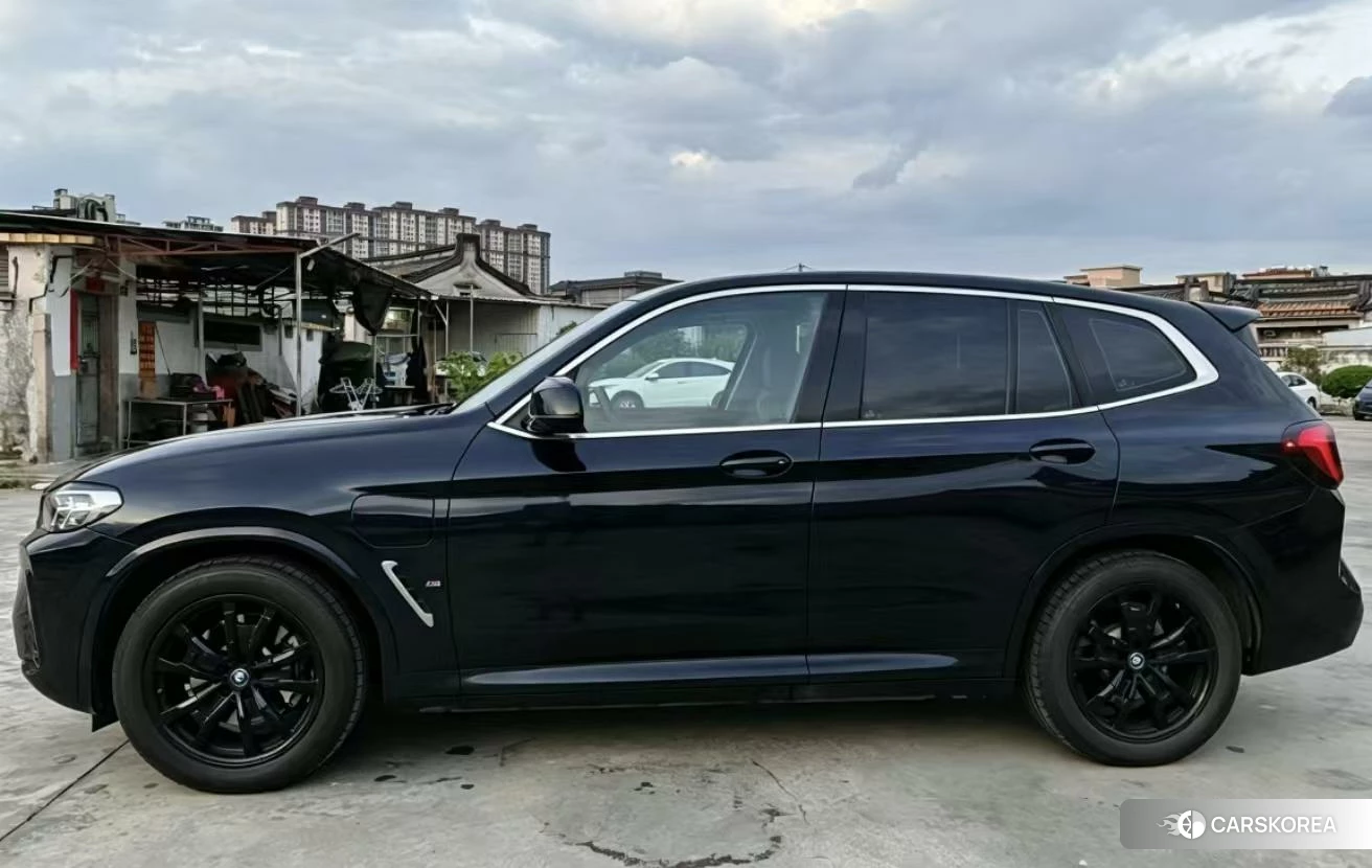 BMW iX3 2024 Черный из Китая, фото 3