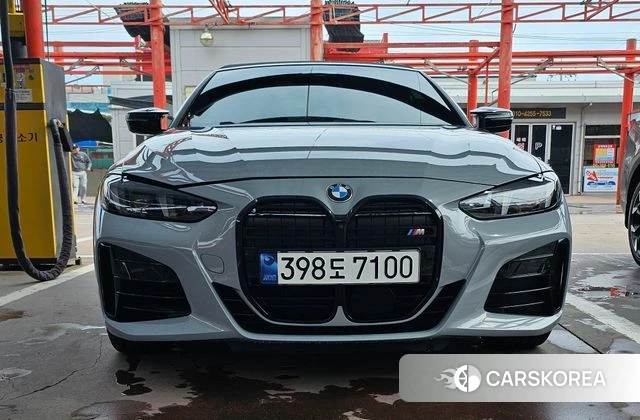 BMW 4 Series (G22) 2025 Цвет галактики из Кореи, фото 3