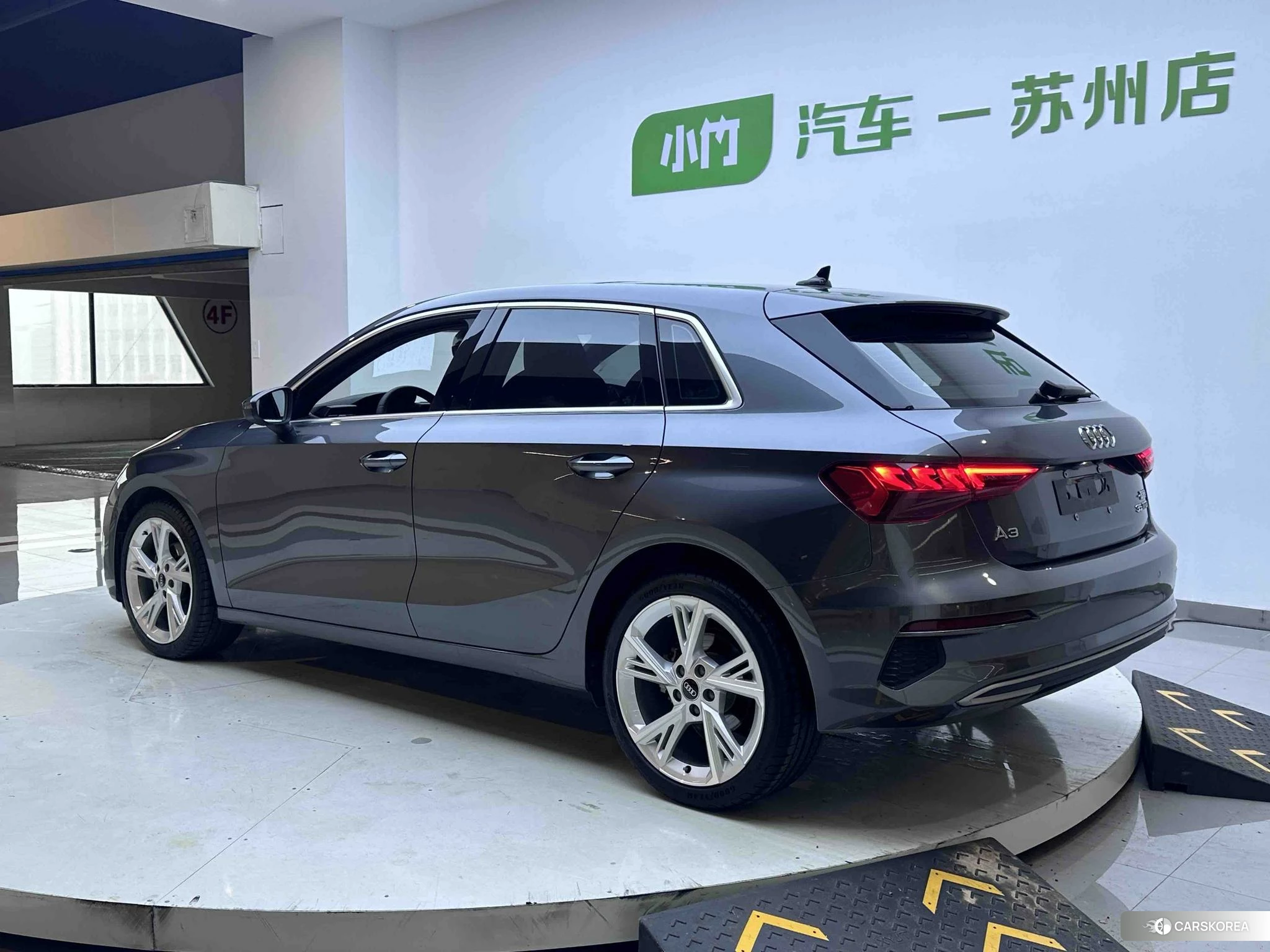 Audi A3 id 4487265 из Китая 15