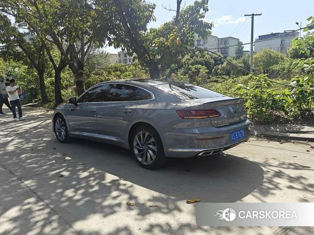 Volkswagen CC 2022 Темно-серый из Китая, фото 3