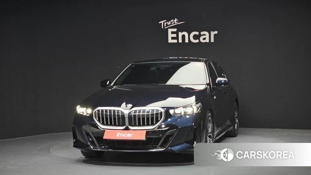 BMW 5 Series (G60) id 4280676 из Кореи 23