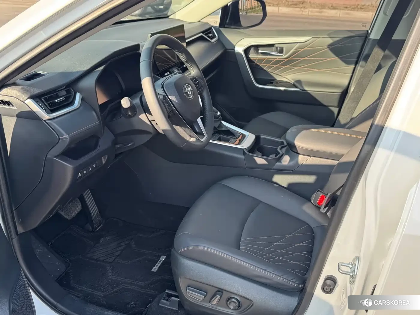 Toyota RAV4 id 4629763 из Китая 8
