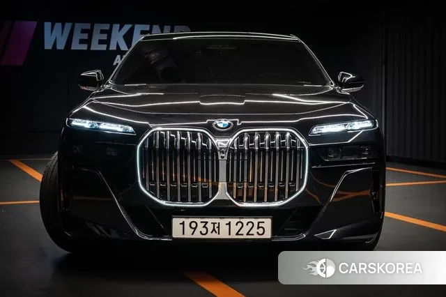 BMW 7 Series (G70) 2025 Черный из Кореи, фото 4