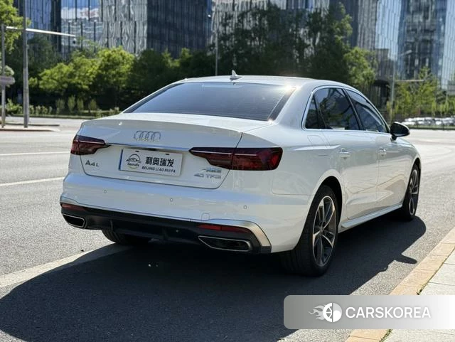Audi A4L id 4275776 из Китая 15