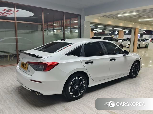 Honda Civic 2023 Белый из Китая, фото 3