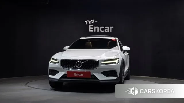 Volvo V60 Cross-Country 2nd Generation id 3718320 из Кореи 13