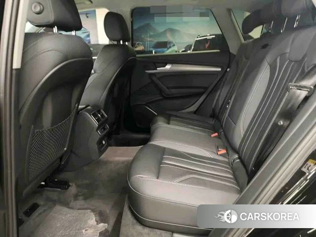 Audi Q5L 2022 Черный из Китая, фото 3