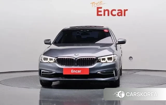 BMW 5 Series (G30) id 3423135 из Кореи 13