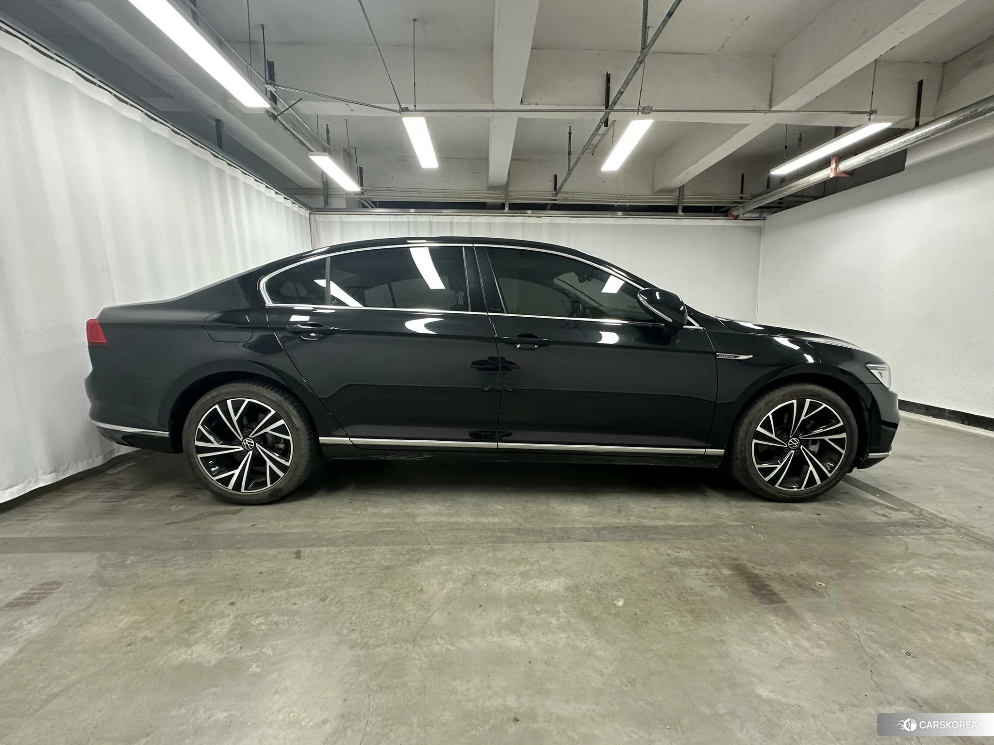 Volkswagen Magotan id 4492797 из Китая 13
