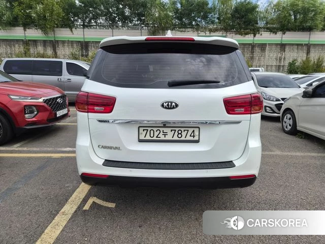 Kia The New Carnival id 4943969 из Кореи 9