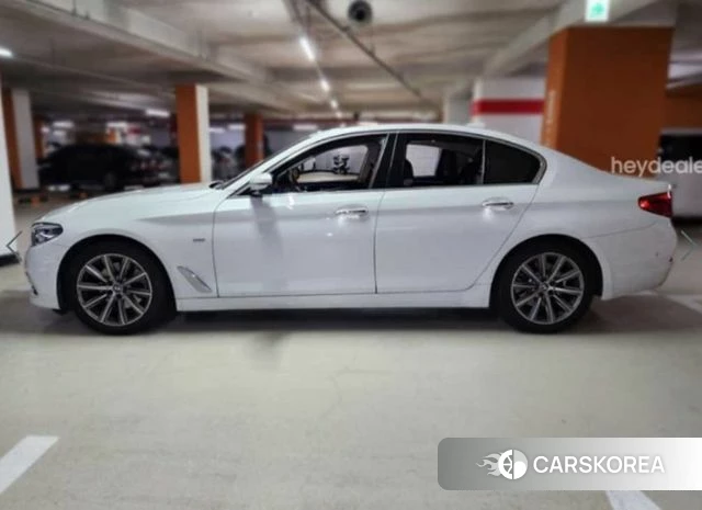 BMW 5 Series (G30) id 4914513 из Кореи 12