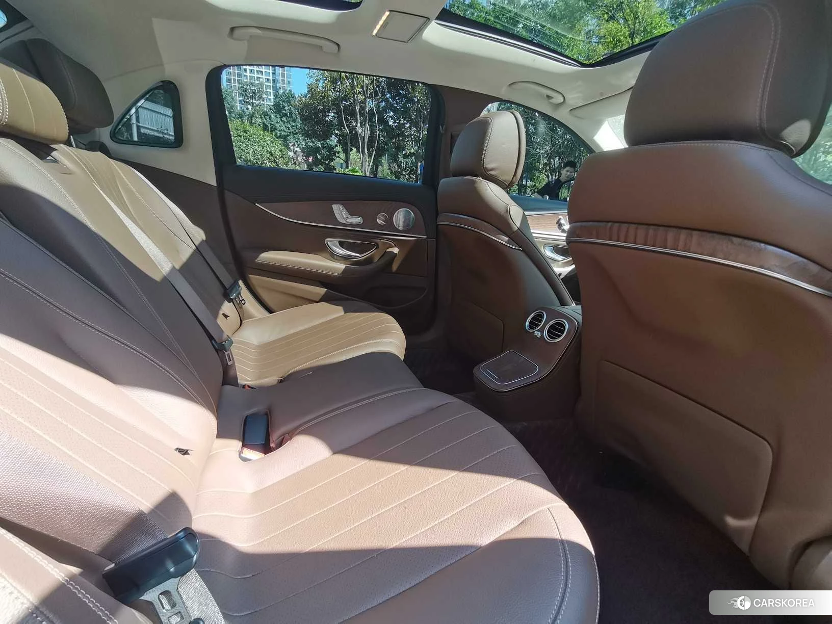 Mercedes-Benz E-class id 4473691 из Китая 16