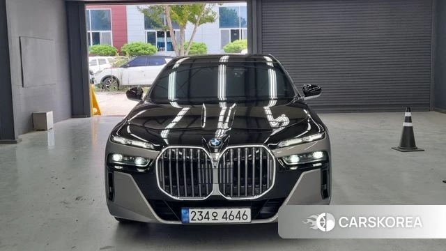 BMW 7 Series (G70) id 4740012 из Кореи 10