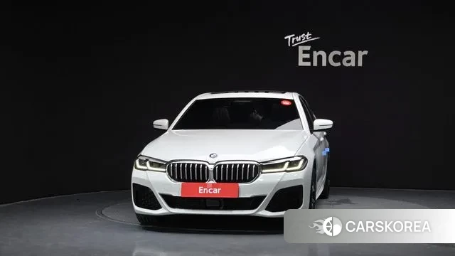 BMW 5 Series (G30) id 2931968 из Кореи 13