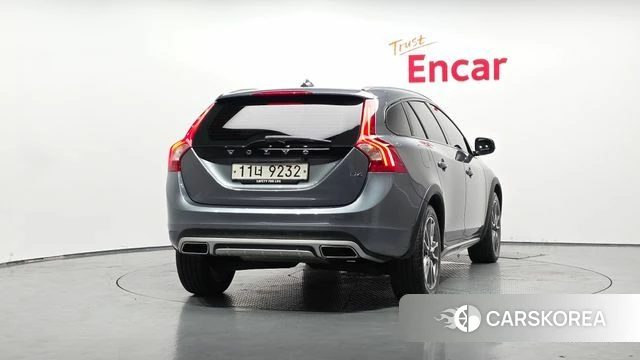 Volvo V60 Cross-Country id 4699024 из Кореи 23