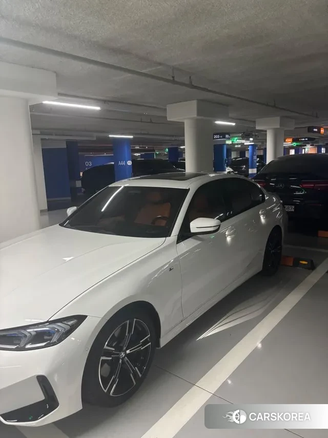 BMW 3 Series (G20) 2023 Белый из Кореи, фото 3