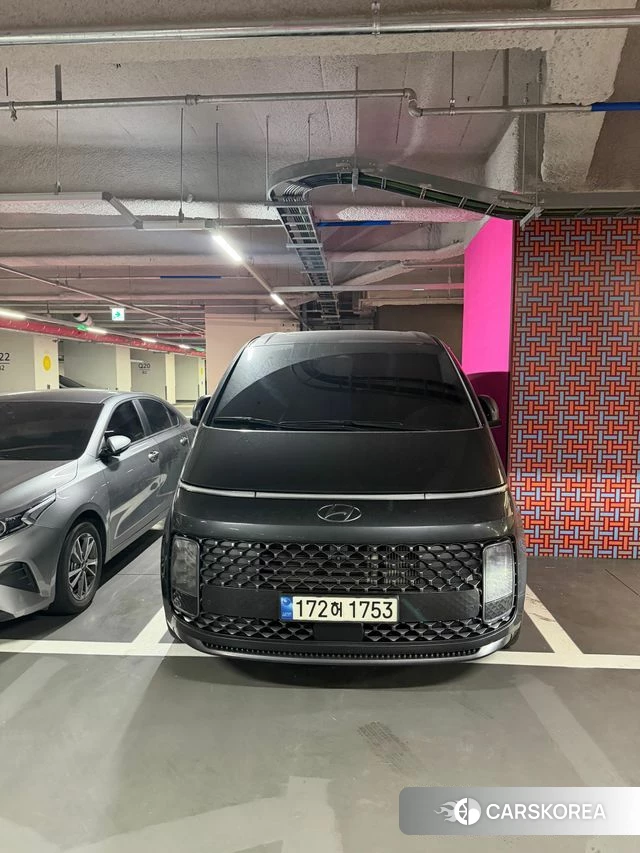 Hyundai Staria 2022 Серый из Кореи, фото 3