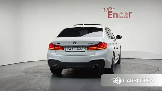 BMW 5 Series (G30) id 3593521 из Кореи 13