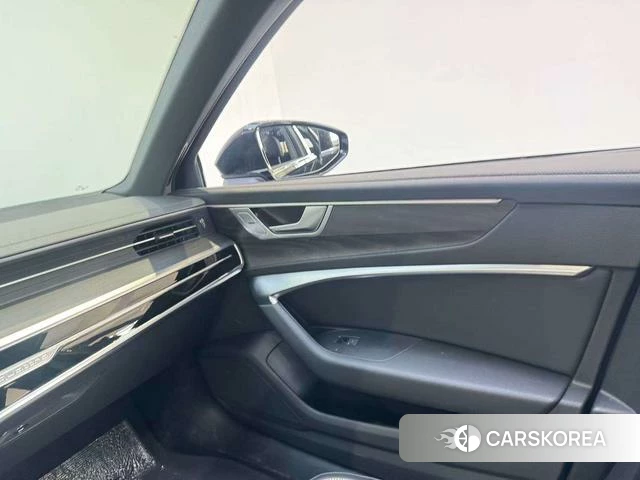 Audi A6L id 4321086 из Китая 11