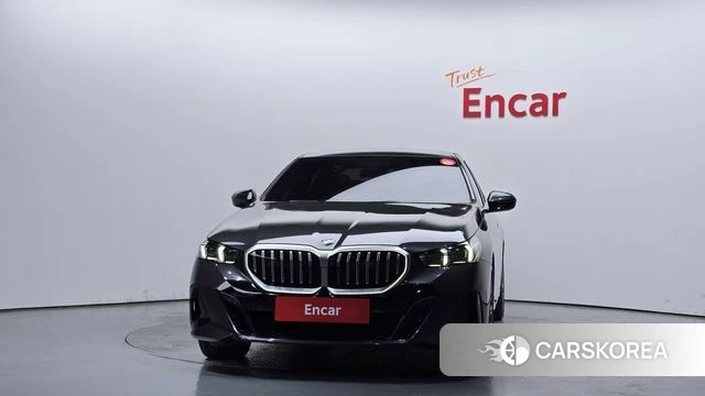 BMW 5 Series (G60) id 4280755 из Кореи 13