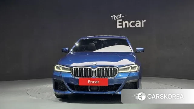 BMW 5 Series (G30) id 3417307 из Кореи 13