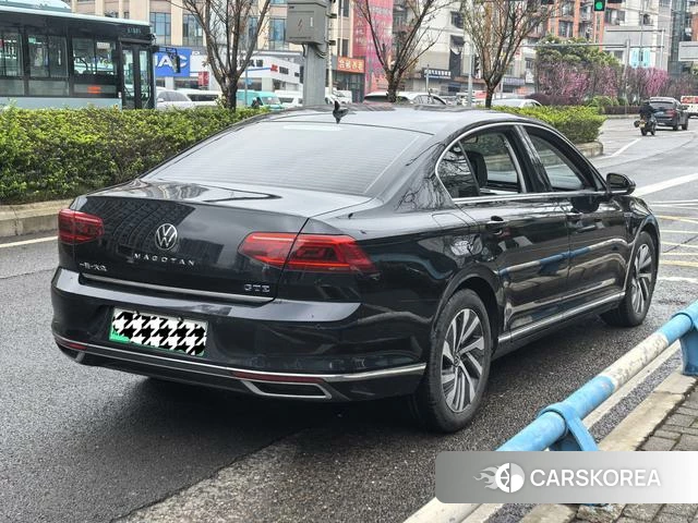 Volkswagen Magotan PHEV 2023 Черный из Китая, фото 3