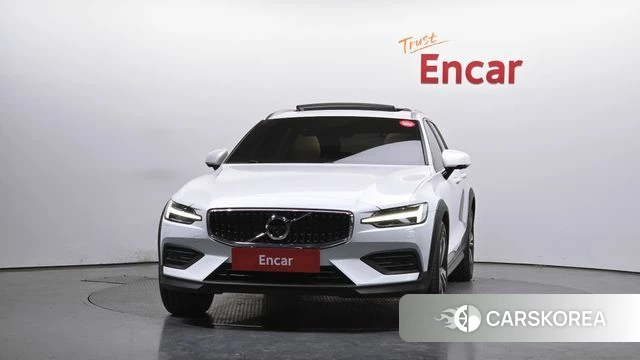 Volvo V60 Cross-Country 2nd Generation id 3819637 из Кореи 13
