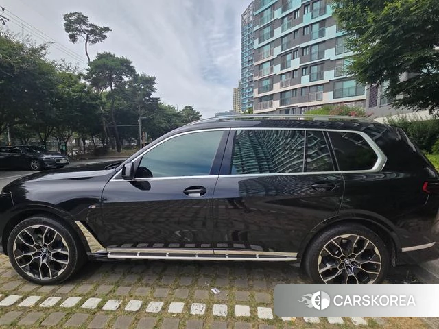 BMW X7 (G07) 2024 Черный из Кореи, фото 5