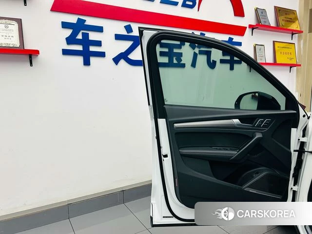 Audi Q5L id 4258805 из Китая 19