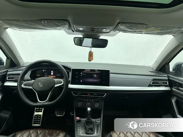 Volkswagen Lavida 2023 Белый из Китая, фото 3