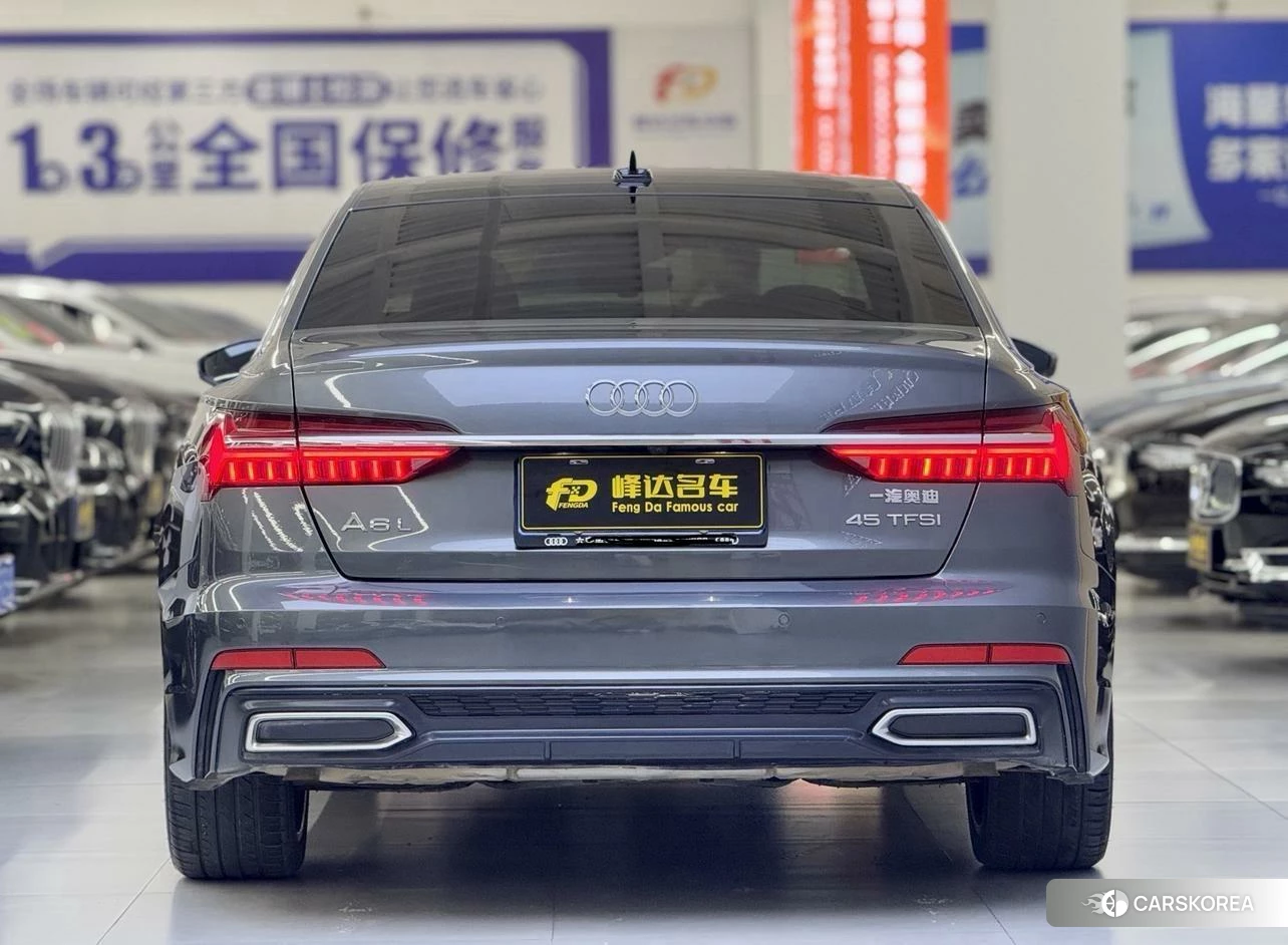 Audi A6L id 4420333 из Китая 7